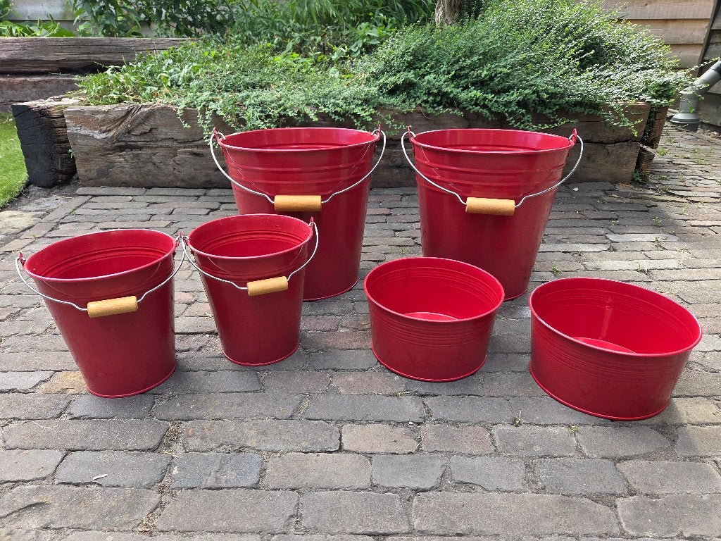 Set rode metalen bloempotten / emmers / bakken, Tuin en Terras, Bloempotten, Rond, Binnen, Ophalen of Verzenden, Zo goed als nieuw