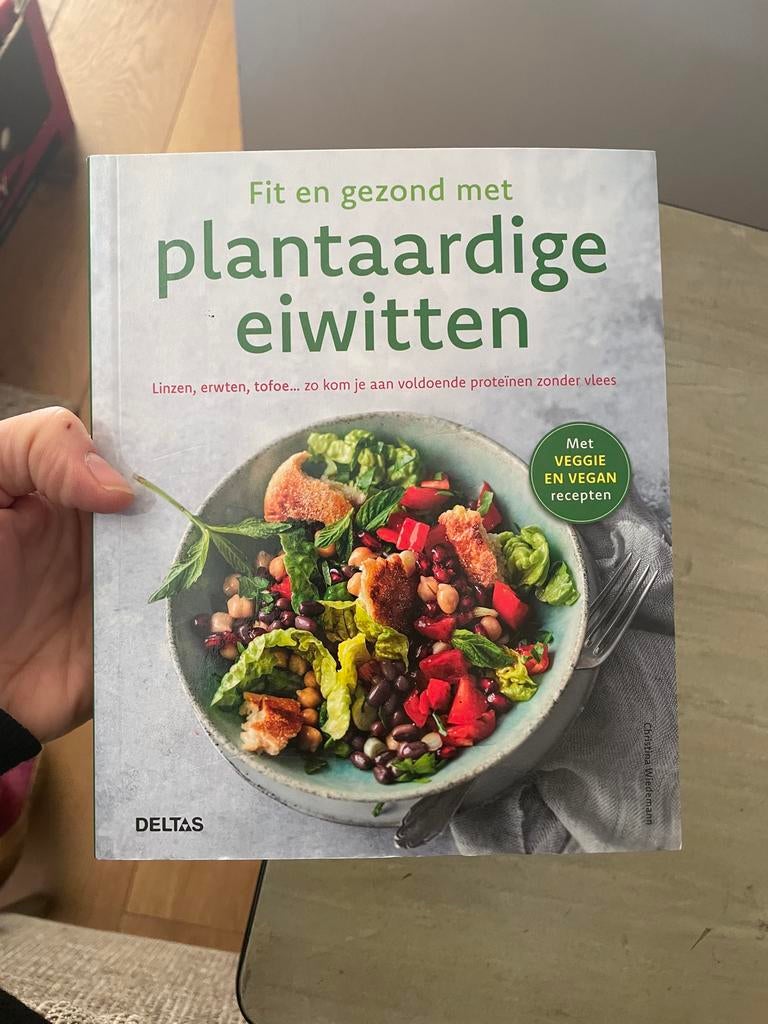 Fit en gezond met plantaardige eiwitten kookboek, Ophalen of Verzenden, Zo goed als nieuw, Dieet en Voeding