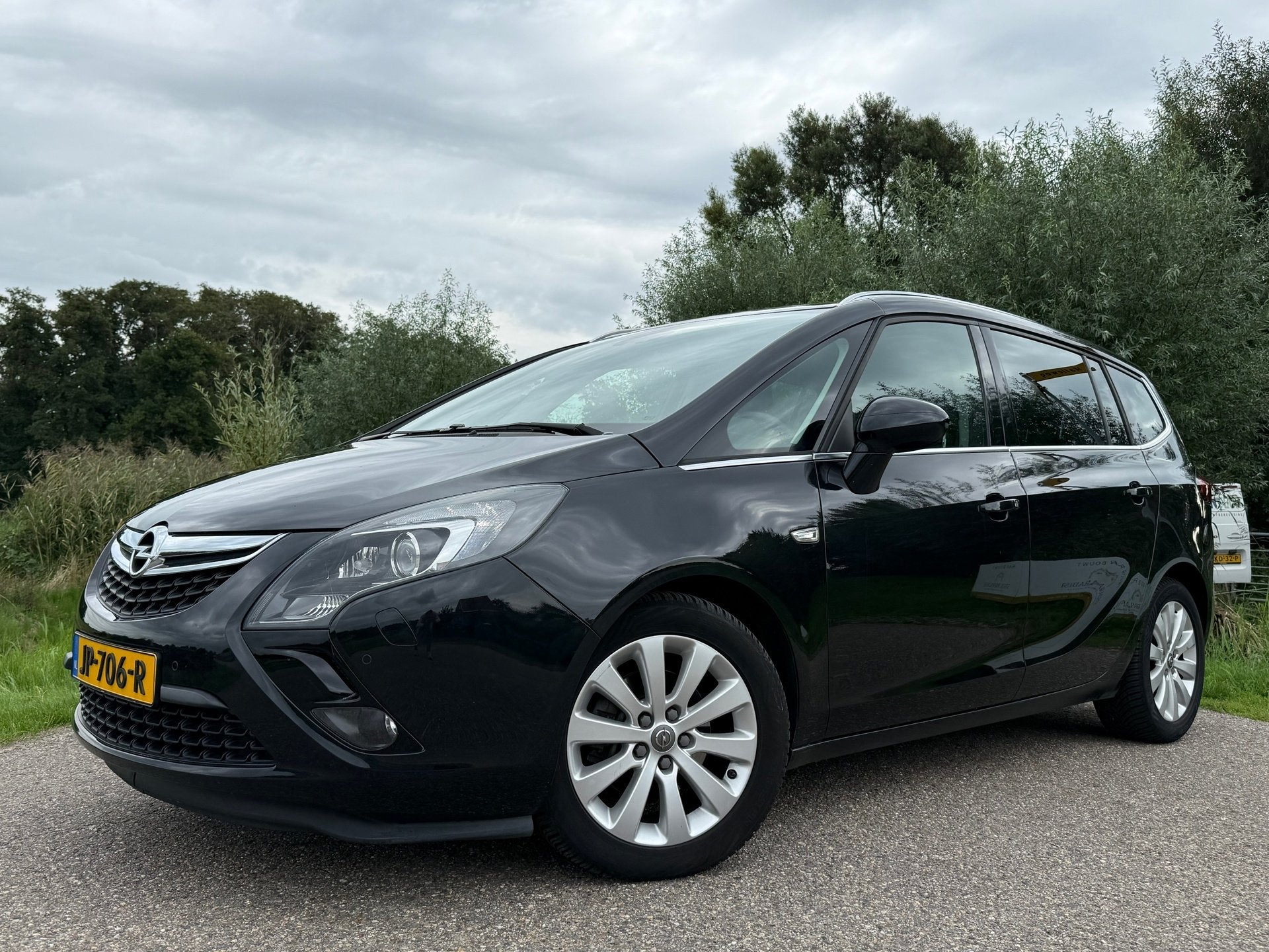 Opel Zafira Tourer 1.4 Cosmo / 7 Persoons / Camera / Dealer, Auto's, Dealer onderhouden, Stof, Gebruikt, 4 cilinders