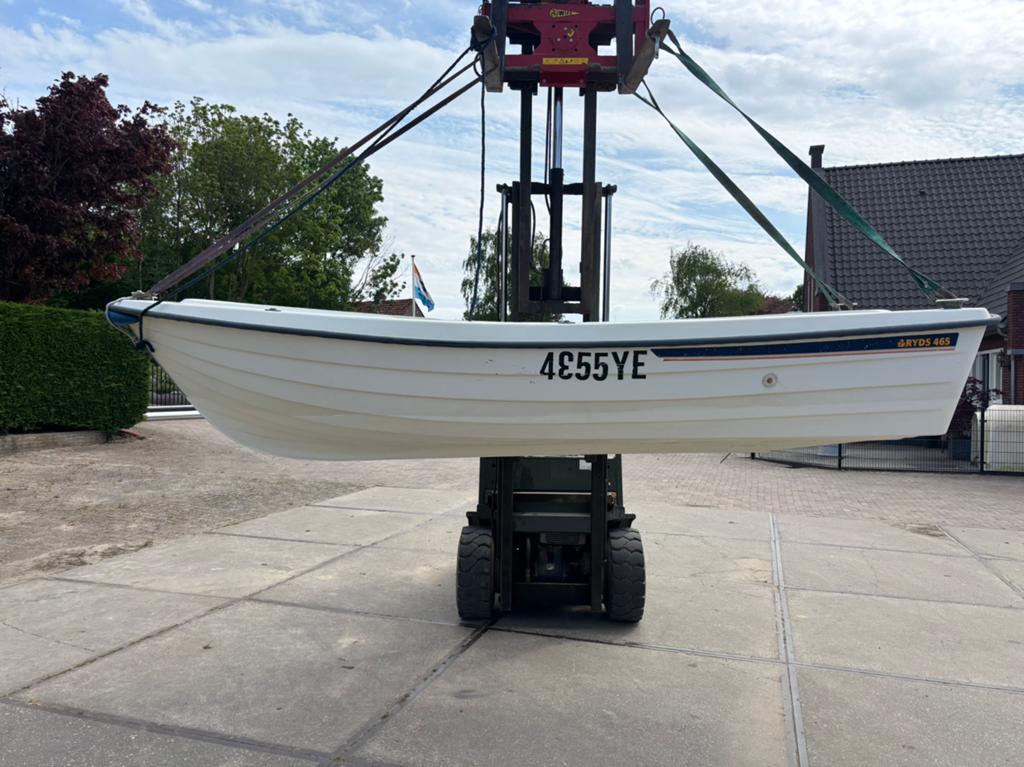 tekoop tourboot  speedboot en visboot Ryds 465, Watersport en Boten, Vis- en Consoleboten, Gebruikt, Benzine, 30 tot 50 pk, Buitenboordmotor