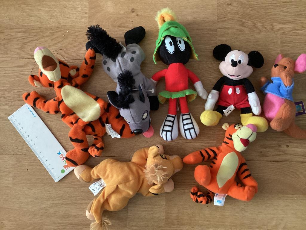 Disney knuffels beanies 7 x, Ophalen of Verzenden, Zo goed als nieuw, Overige typen, Disney