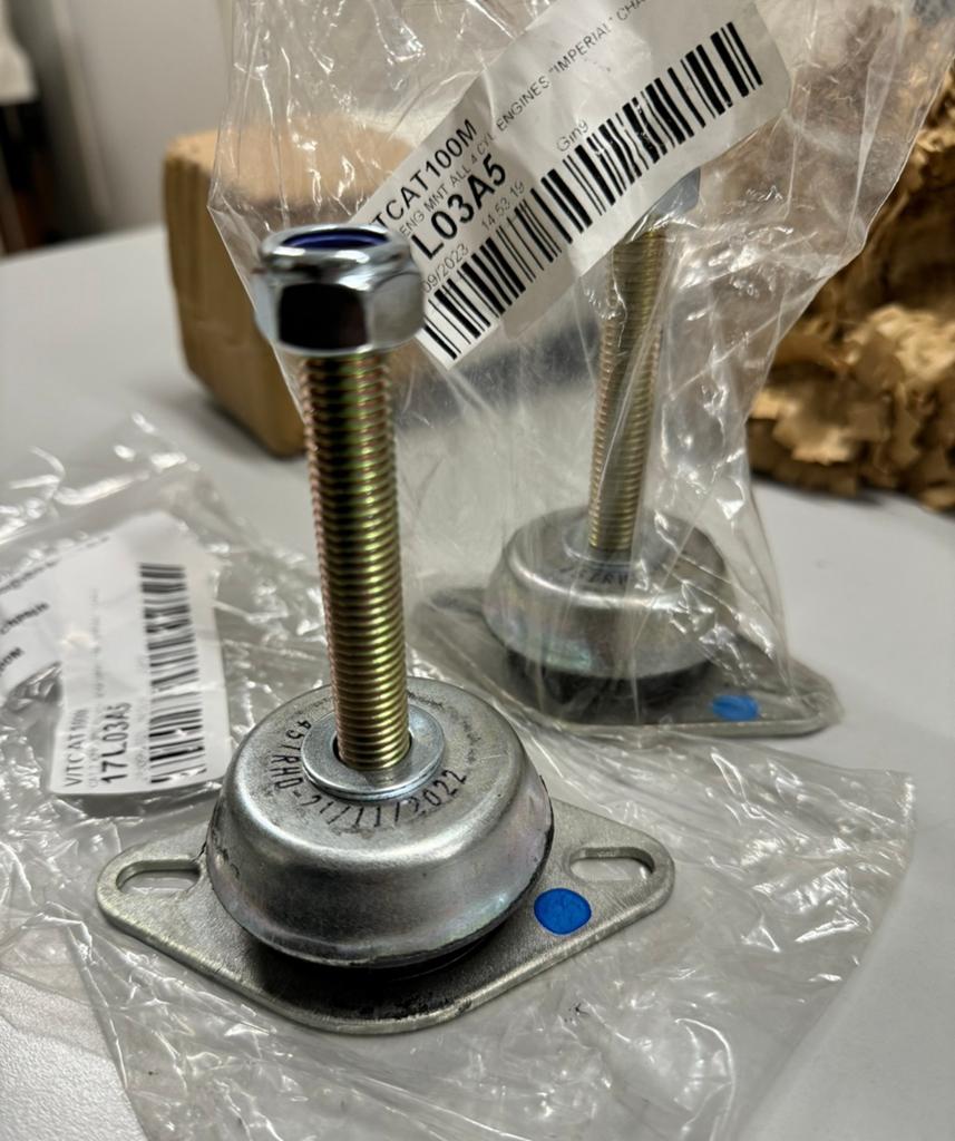 2 stuks - Caterham 7 Vibra 73-07 motorbevestiging autosport, Ophalen of Verzenden, H, H, H