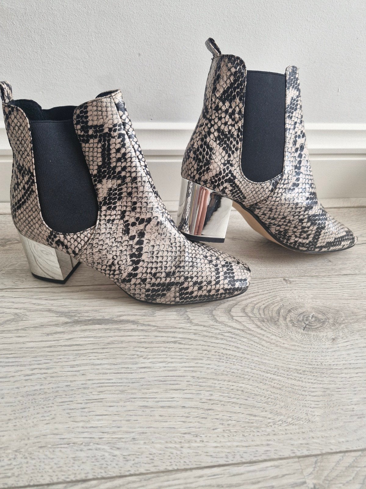 River Island Enkellaarsjes met Slangenprint en metallic hak, Overige kleuren, River Island, Lage of Enkellaarzen, Ophalen of Verzenden