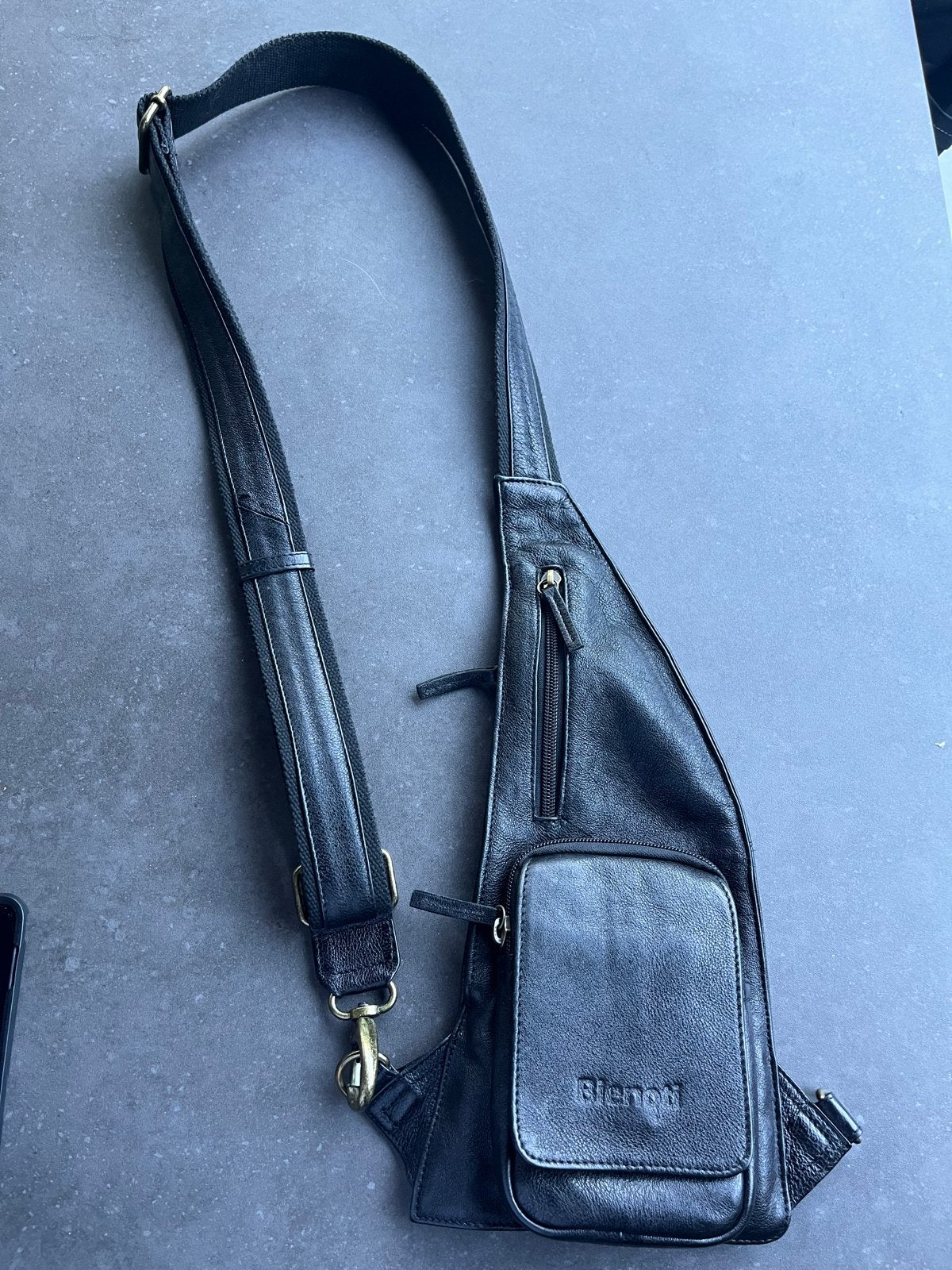 Bienoti Leren Sling Bag - Zwart, Overige merken, Gebruikt, Zwart, Ophalen of Verzenden