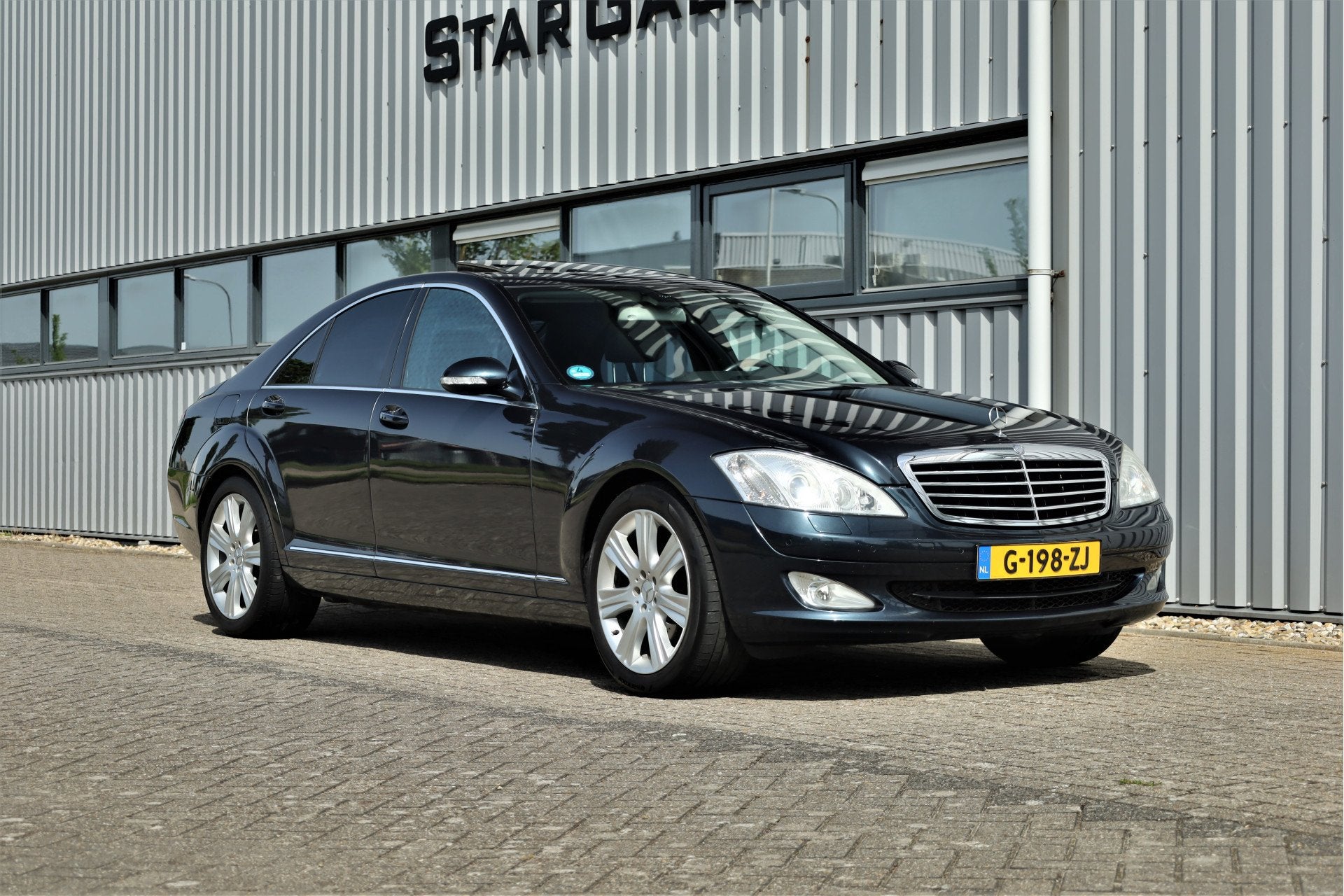 Mercedes-Benz S-Klasse S 350 Youngtimer (bj 2005, automaat), Automaat, Achterwielaandrijving, Gebruikt, Zwart