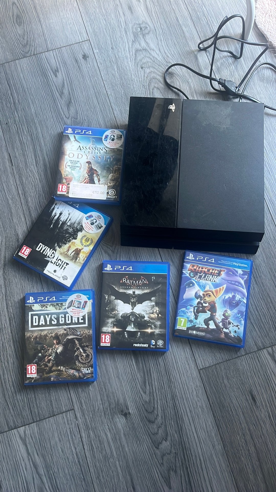 PlayStation 4 Original met 2 games (o.a. Battlefield 1), Ophalen of Verzenden, Zonder controller, Original, Gebruikt