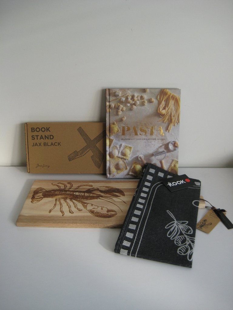 Pasta-set: kookboek, standaard, theedoek+serveerplank NIEUW, Hout, Snij-/serveerplank, Nieuw, Ophalen of Verzenden