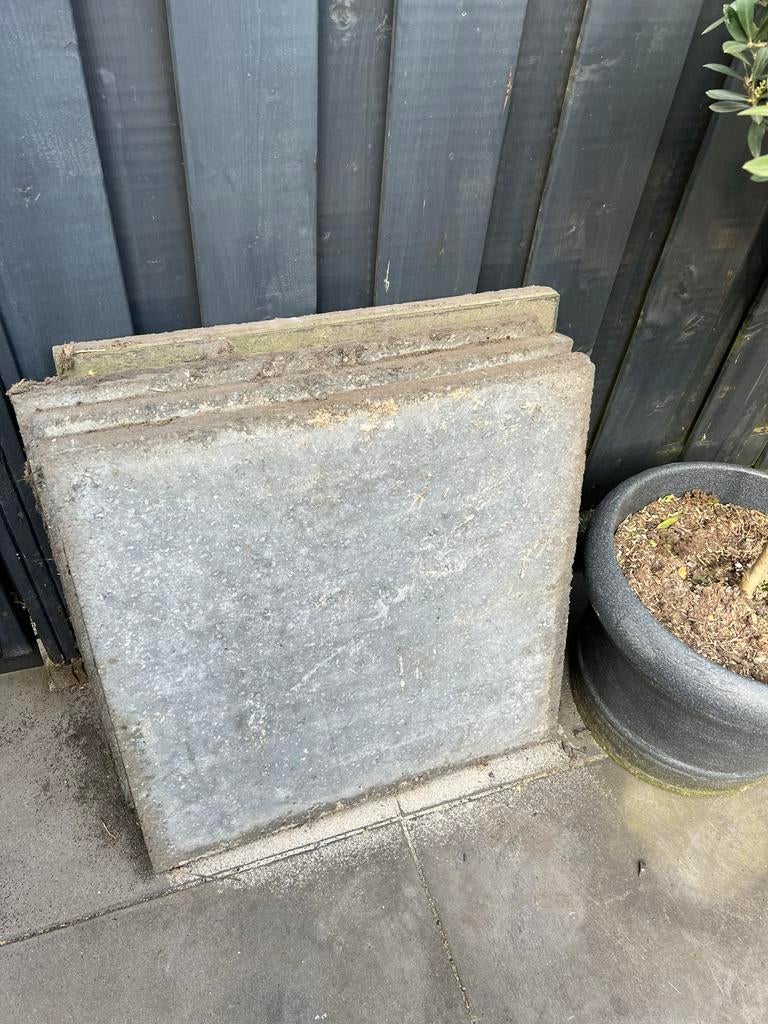Gebruikte 14 stuk betontegels voor terras of pad, Tuin en Terras, Tegels en Klinkers, Ophalen, Gebruikt, Minder dan 5 m², Beton