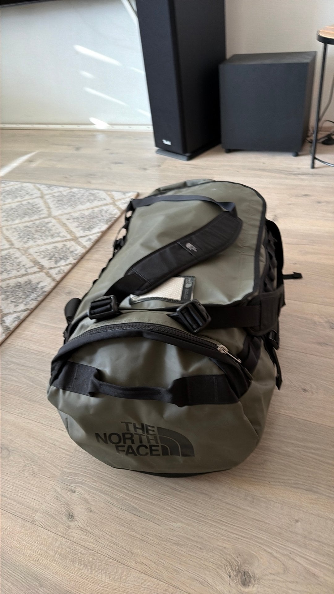 The North Face Base Camp Duffel maat L., Sieraden, Tassen en Uiterlijk, Ophalen, 30 cm of meer, Zwart, Zo goed als nieuw