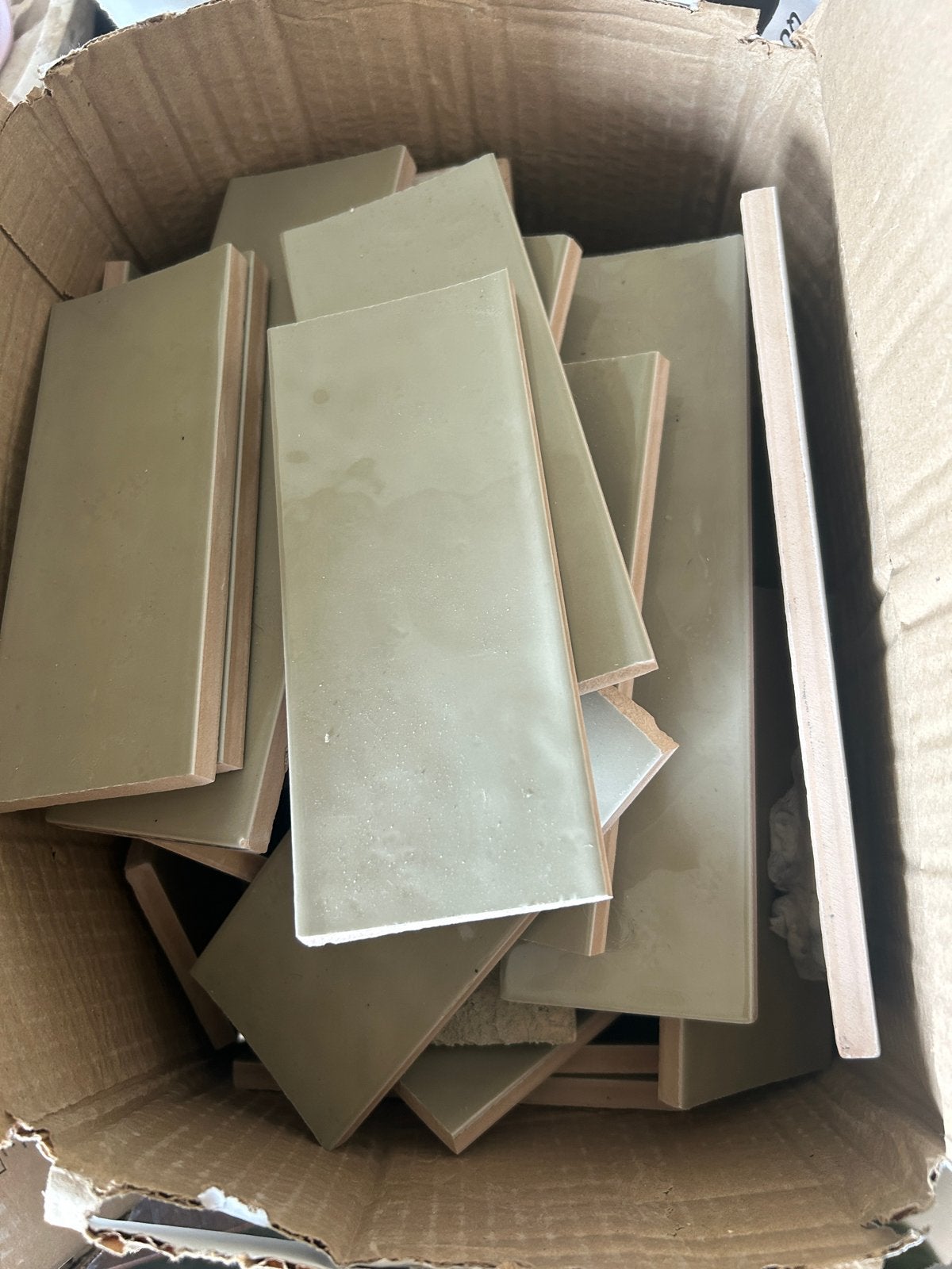 Gratis! Doos Keramische Wandtegels, Ophalen, Nieuw, 5 tot 10 m², Minder dan 20 cm