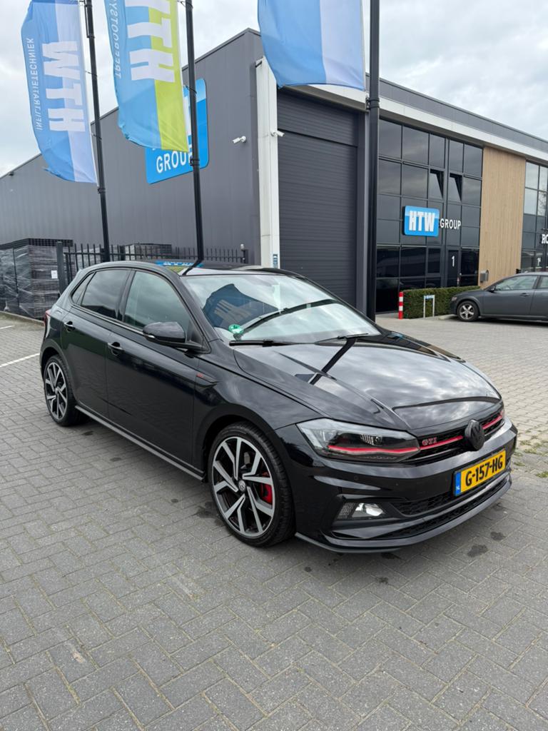 Volkswagen Polo 2.0 TSI 200pk 6-DSG 2018 Zwart, Auto's, Stof, Zwart, 4 cilinders, 1984 cc