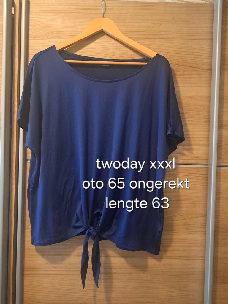Blauw T-shirt met knoopdetail - Twoday XXXL, Twoday, Blauw, Maat 46/48 (XL) of groter, Ophalen of Verzenden