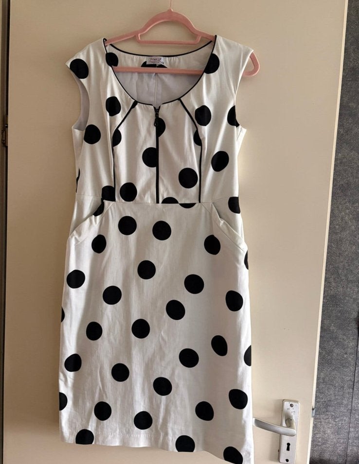 Margo Collection mooie polkadot jurk mt 42 ZGAN, Kleding | Dames, Ophalen of Verzenden, Zo goed als nieuw, Maat 42/44 (L), Meerkleurig