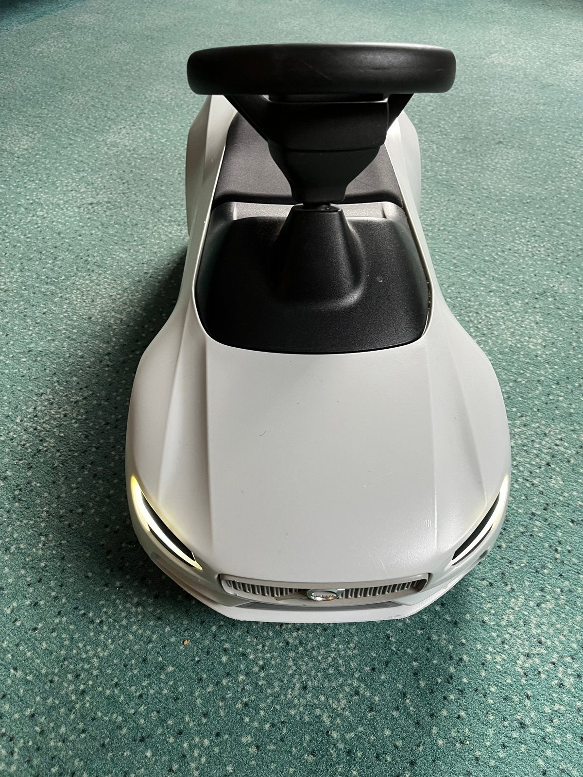 Volvo loopauto met werkend licht, Ophalen, Zo goed als nieuw, Loopvoertuig