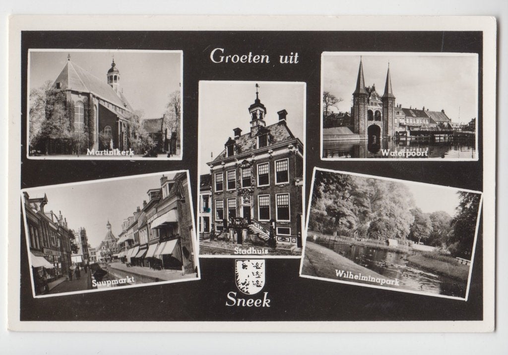059 Groeten uit Sneek (Martini, Waterpoort, Stadhuis) B35, Verzenden, 1940 tot 1960, Ongelopen, Friesland