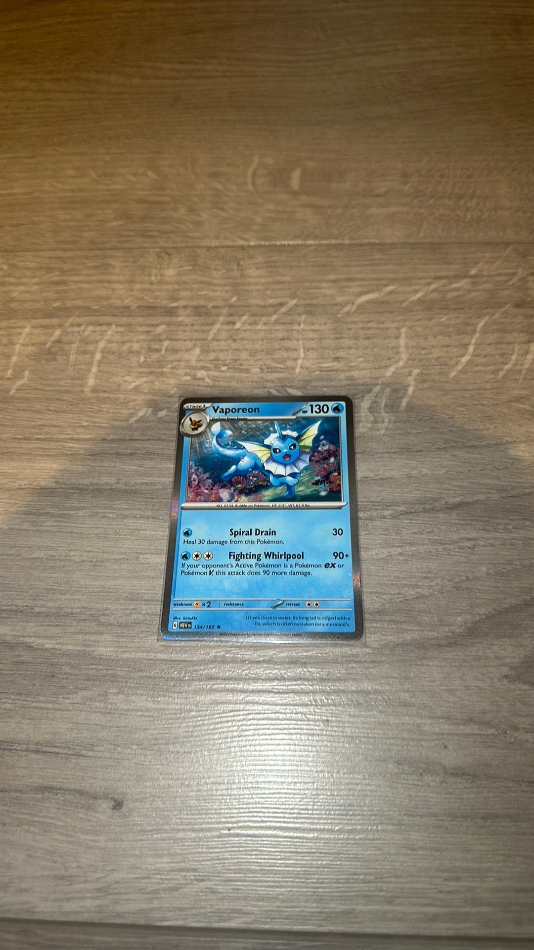 Vaporeon 134/165 Holo - Pokemon 151, Hobby en Vrije tijd, Ophalen of Verzenden, Zo goed als nieuw