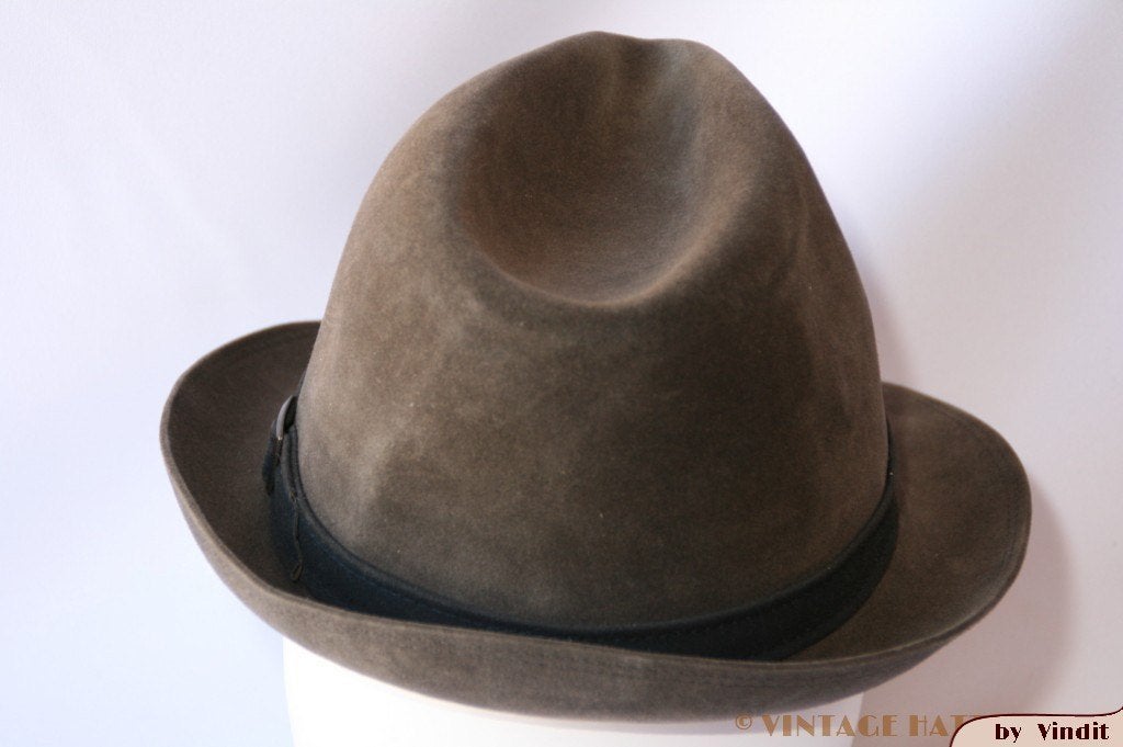 Vintage Gleufhoed Antilope grijs 56 gratis verzenden in NL, Hoed, 57 cm (M, 7⅛ inch) of minder, Gedragen, Antilope