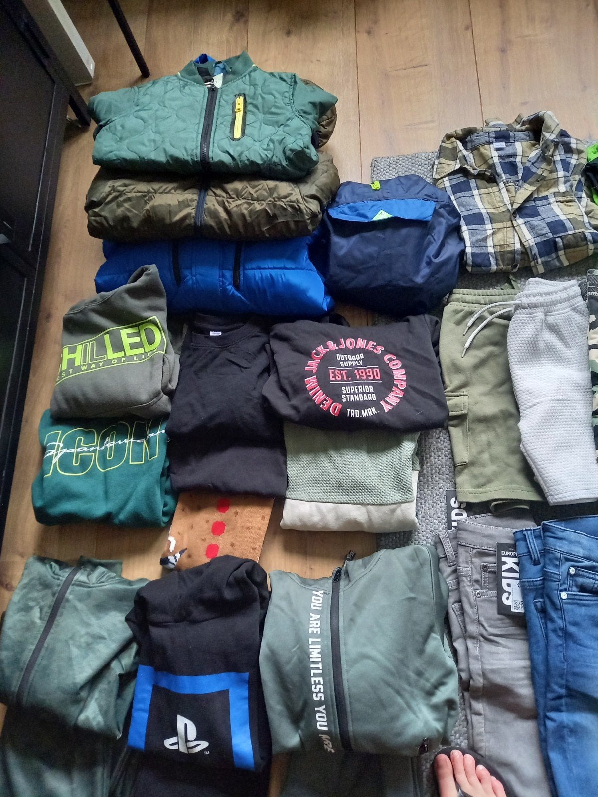 Groot kledingpakket jongens maat 134/140, Ophalen, Zo goed als nieuw, Maat 134