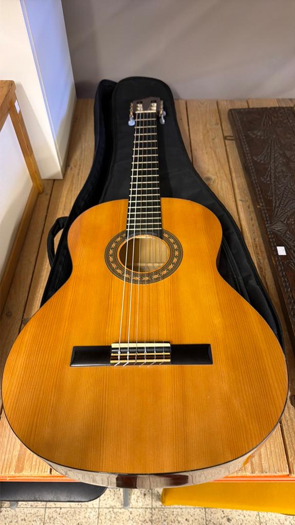 Mooie akoestische gitaar, Klassieke of Spaanse gitaar, ., Ophalen of Verzenden, Zo goed als nieuw
