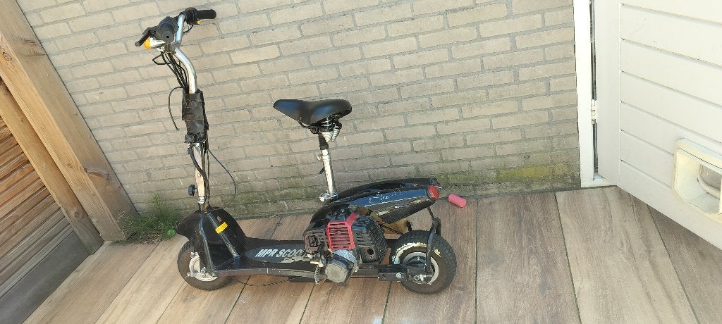Benzine step, Fietsen en Brommers, Steps, Ophalen, Gebruikt, Onbekend, Overige typen