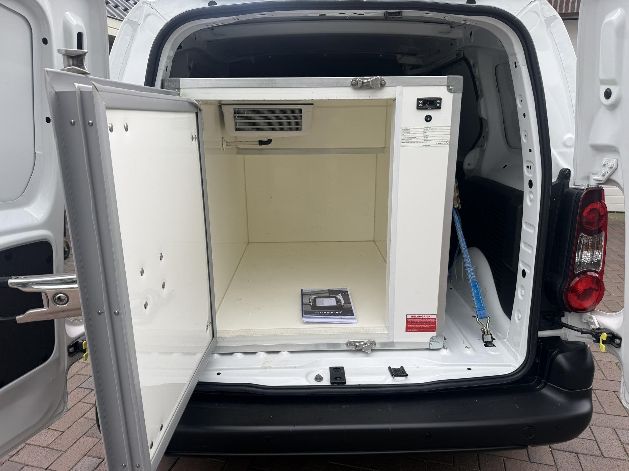 Peugeot Partner 120 1.6 BlueHDi 75 L1 Koel vries - 20 gr, Voorwielaandrijving, Stof, 4 cilinders, Origineel Nederlands