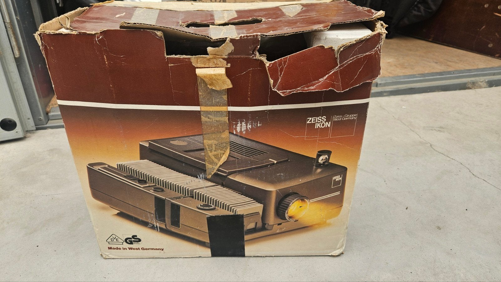Vintage Zeiss Ikon Diaprojector in originele doos, Ophalen