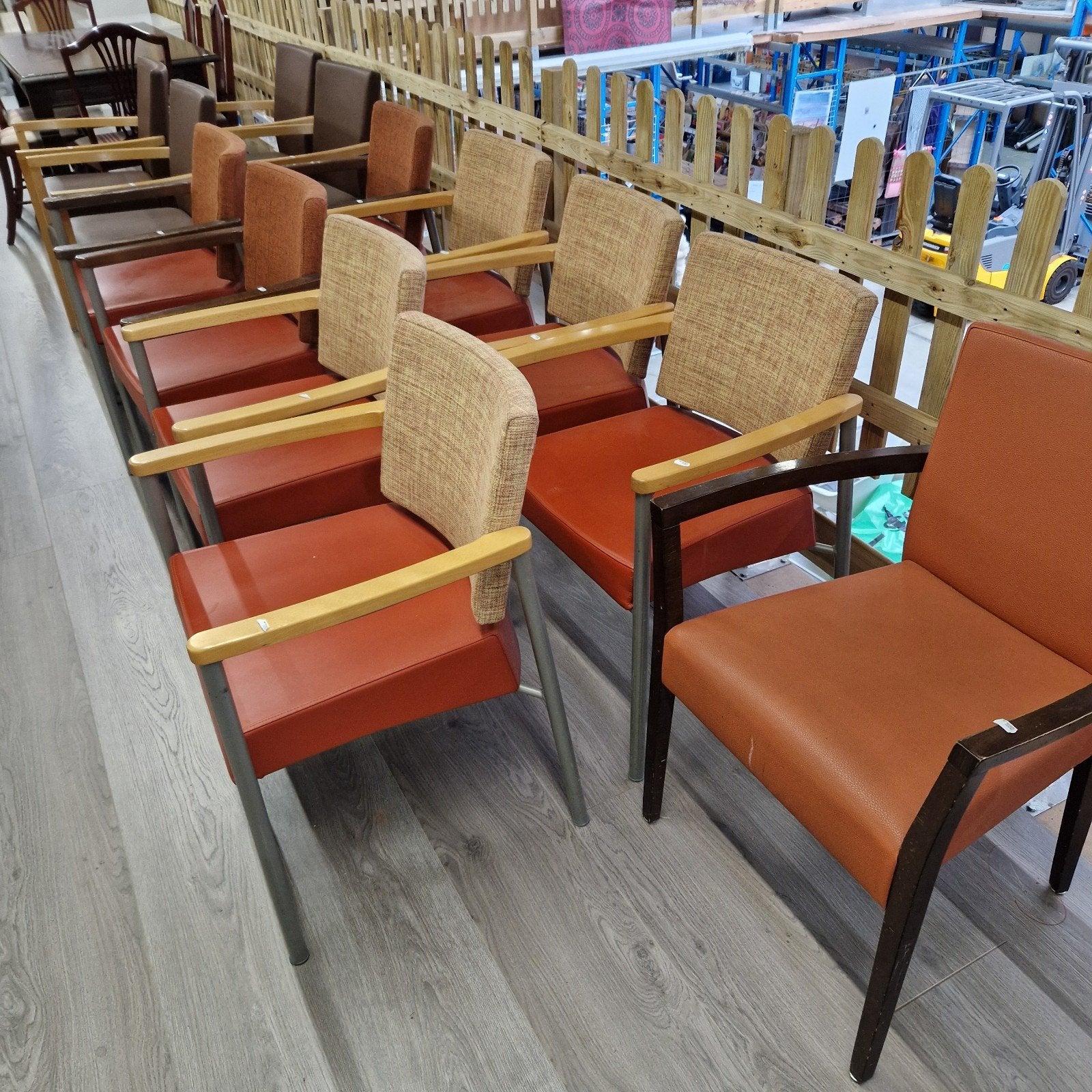 Comfortabele stoelen met armleuningen - Diverse kleuren, Ophalen, ., ., Vijf, Zes of meer stoelen