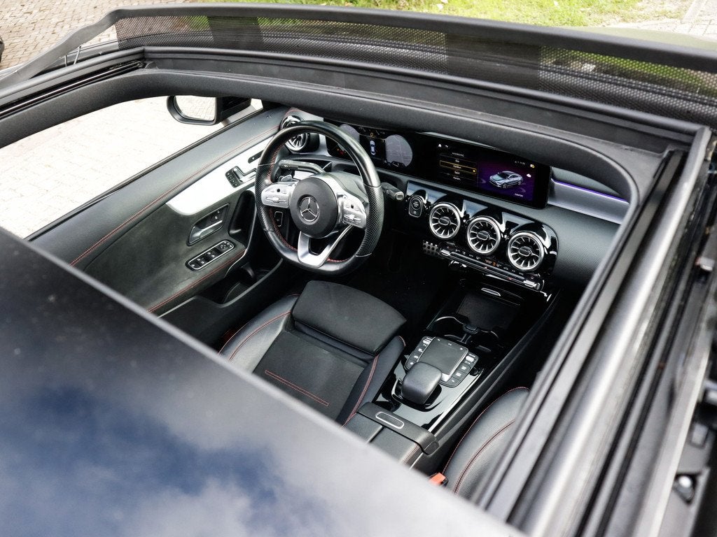 Mercedes-Benz CLA-Klasse 200 Business Solution AMG 2e-Eig. &, Automaat, Gebruikt, 4 cilinders, Origineel Nederlands