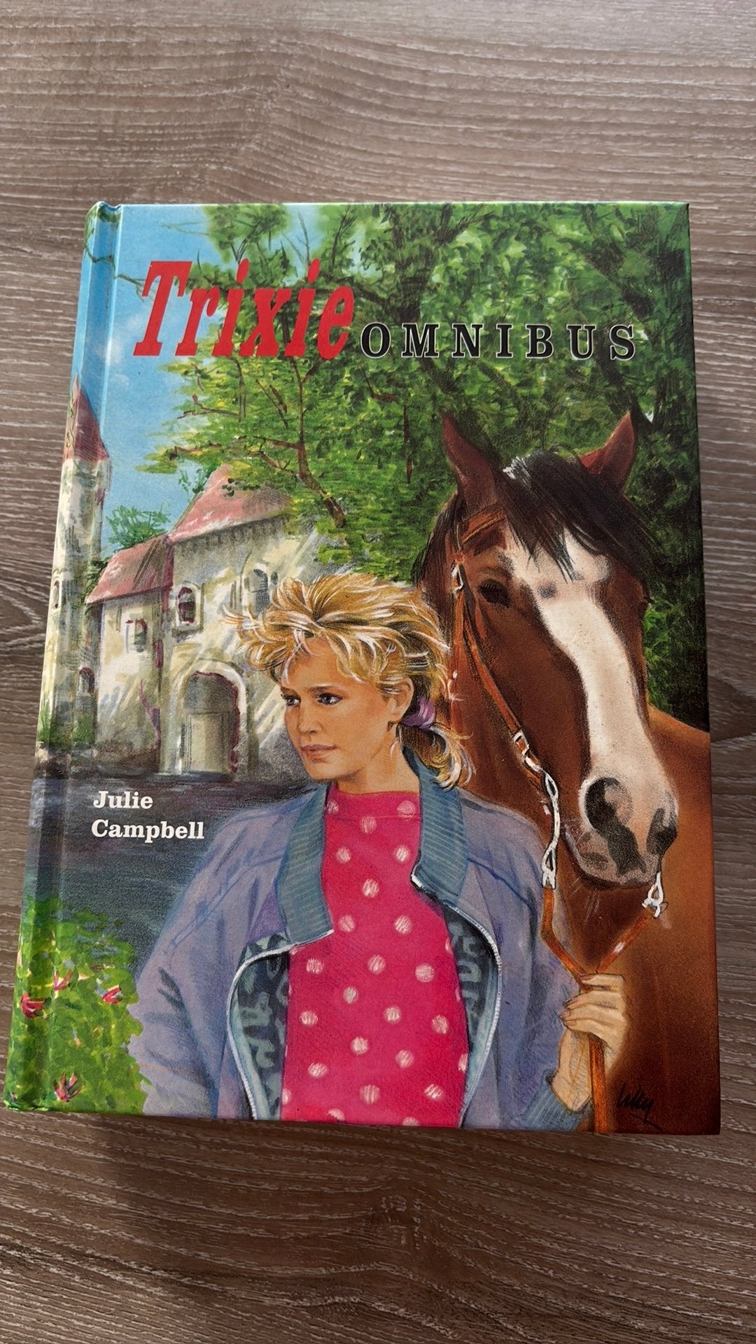 J. Campbell - Trixie omnibus, Gelezen, J. Campbell, Ophalen of Verzenden, Fictie
