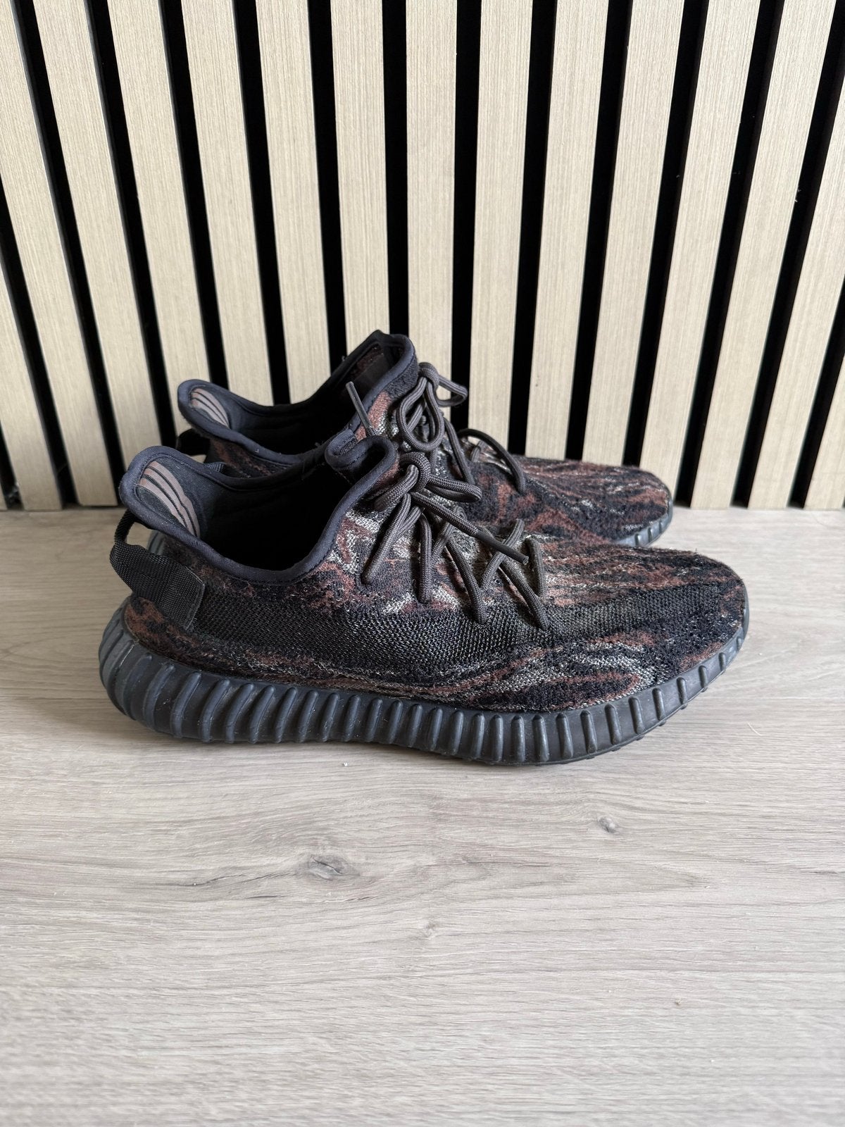 Originele Adidas Yeezy's - Maat 45 - Zo goed als nieuw, Overige kleuren, Ophalen of Verzenden, Sneakers of Gympen, Zo goed als nieuw