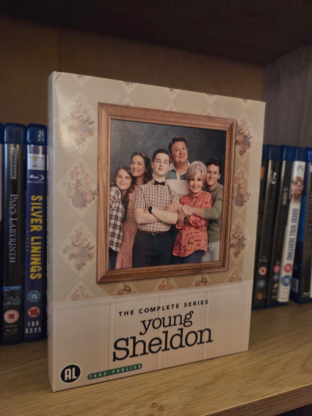 ✅  Young Sheldon compleet, Alle leeftijden, Ophalen, Zo goed als nieuw