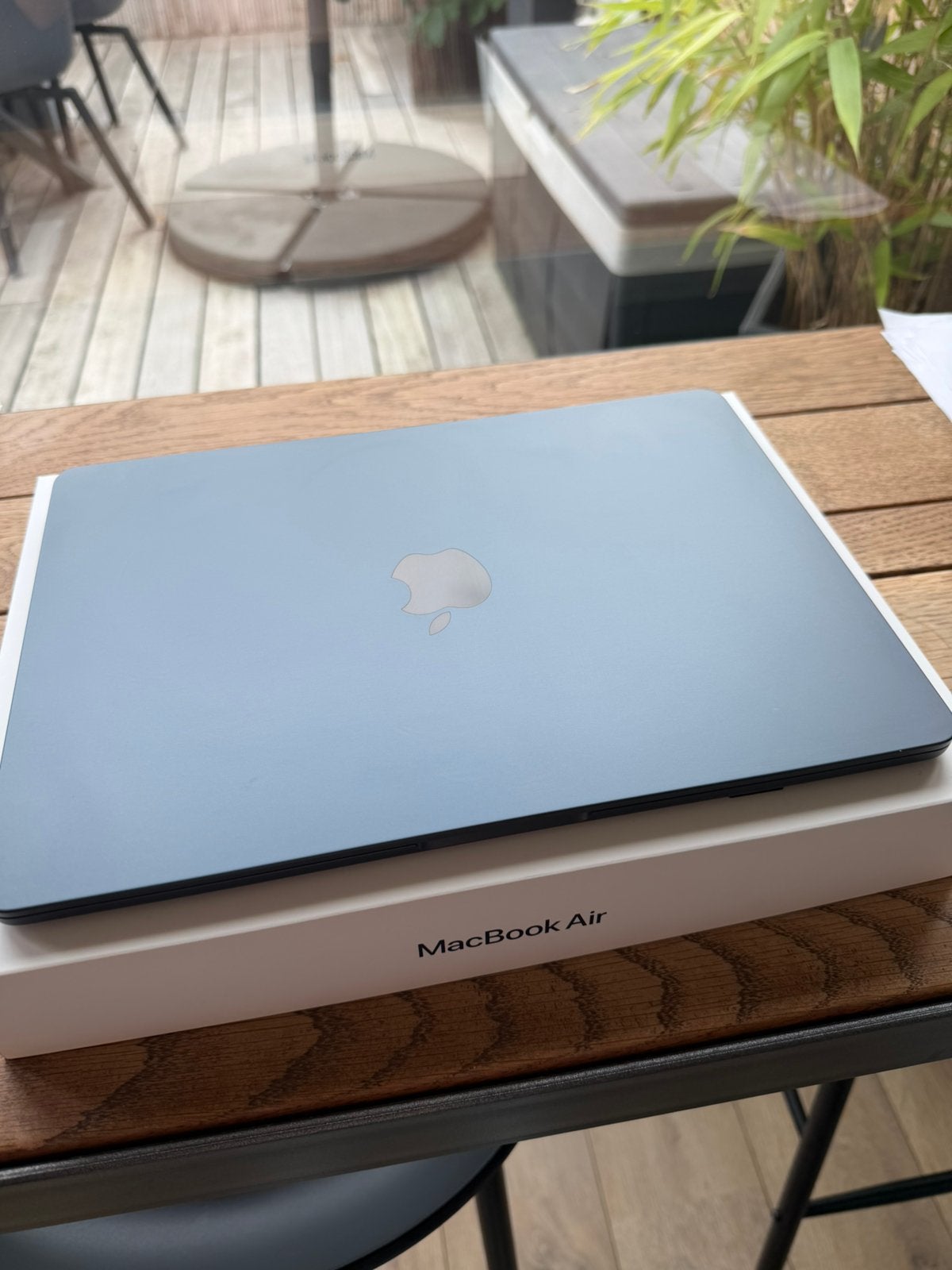 Macbook Air M5 2026 13” 74 laadcyclus + 70W power adapter, Computers en Software, Apple Macbooks, Ophalen of Verzenden, Zo goed als nieuw