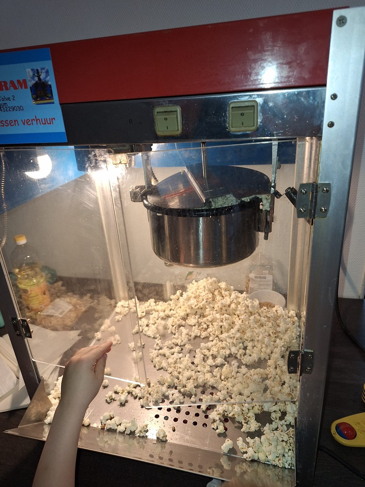 Te huur: Popcorn machine, Hobby en Vrije tijd, Feestartikelen | Verhuur, Ophalen, Zo goed als nieuw, Overige