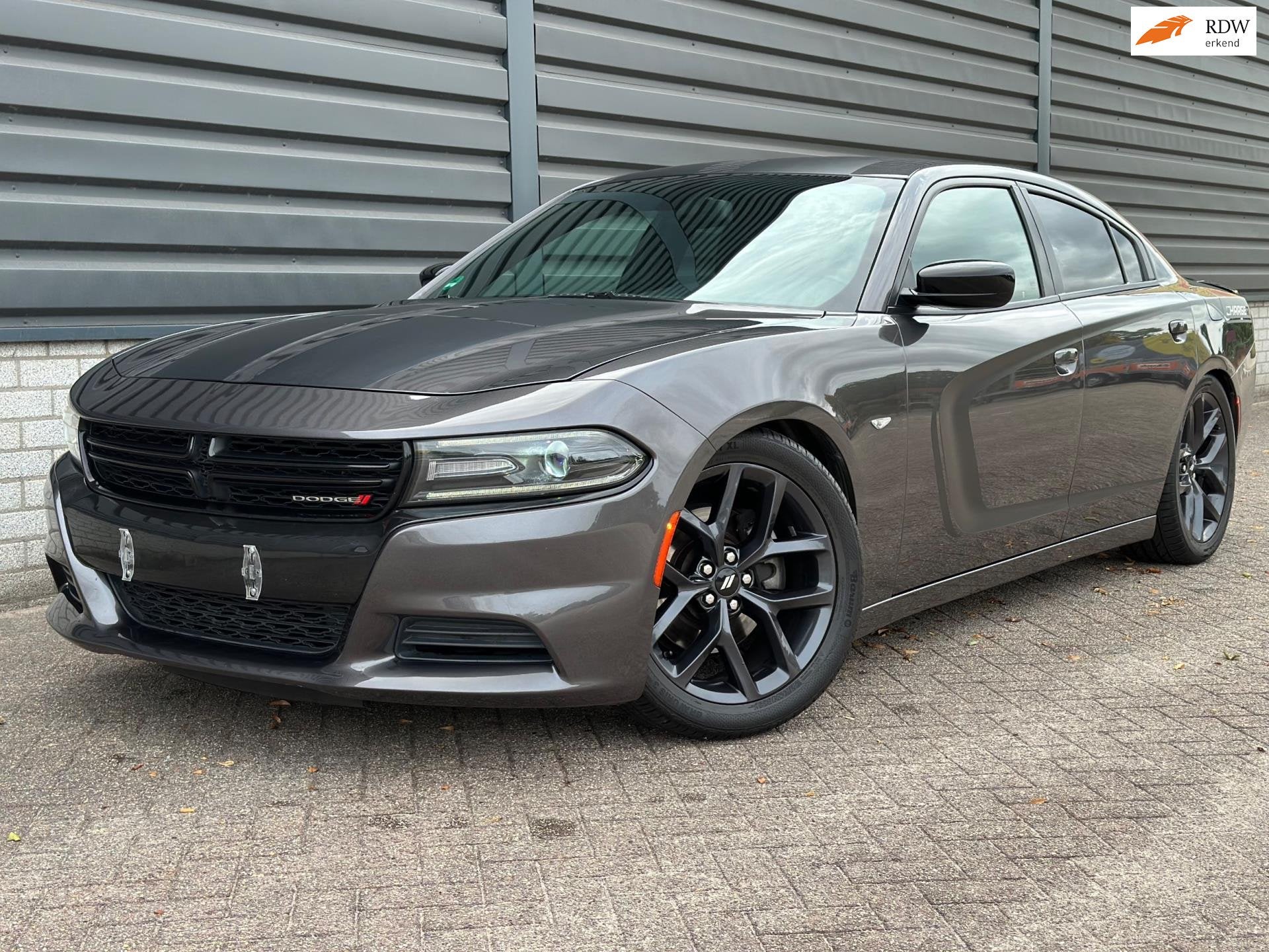 Dodge CHARGER 3.6 SRT V6 AUT NAVI LEER XENON 20” APK, Auto's, Gebruikt, Bedrijf, 3605 cc, Sedan