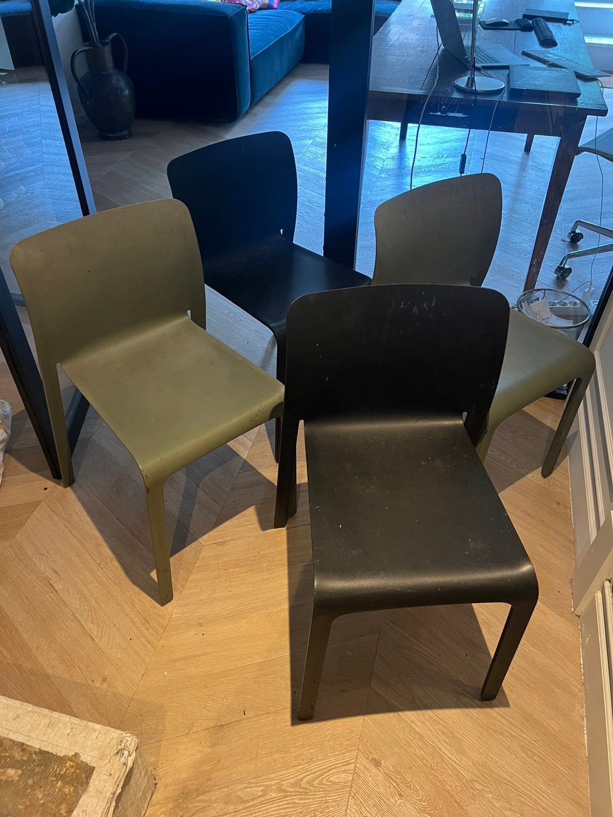 Magis First stapelbare stoelen, Ophalen of Verzenden, Zo goed als nieuw, Zwart, Vier