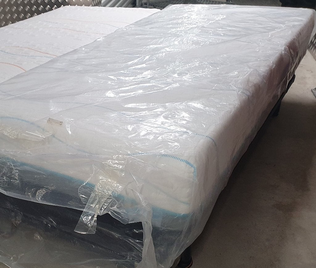 MLine 5 en MLine 8 matrassen, 90 cm, Eenpersoons, Ophalen of Verzenden, Zo goed als nieuw