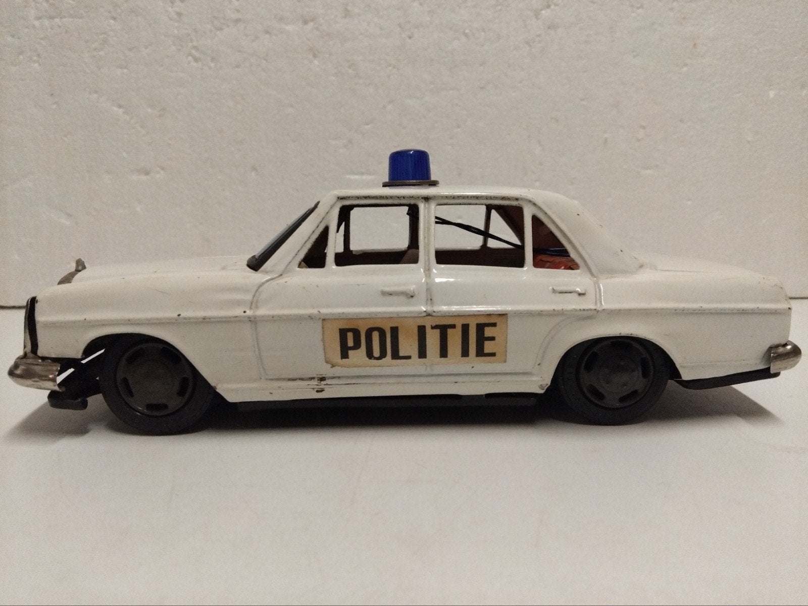 Yone made Japen Mercedes Benz 250 SE POLITIE TIN TOY Frictie, Hobby en Vrije tijd, Ophalen of Verzenden, Gebruikt, Auto