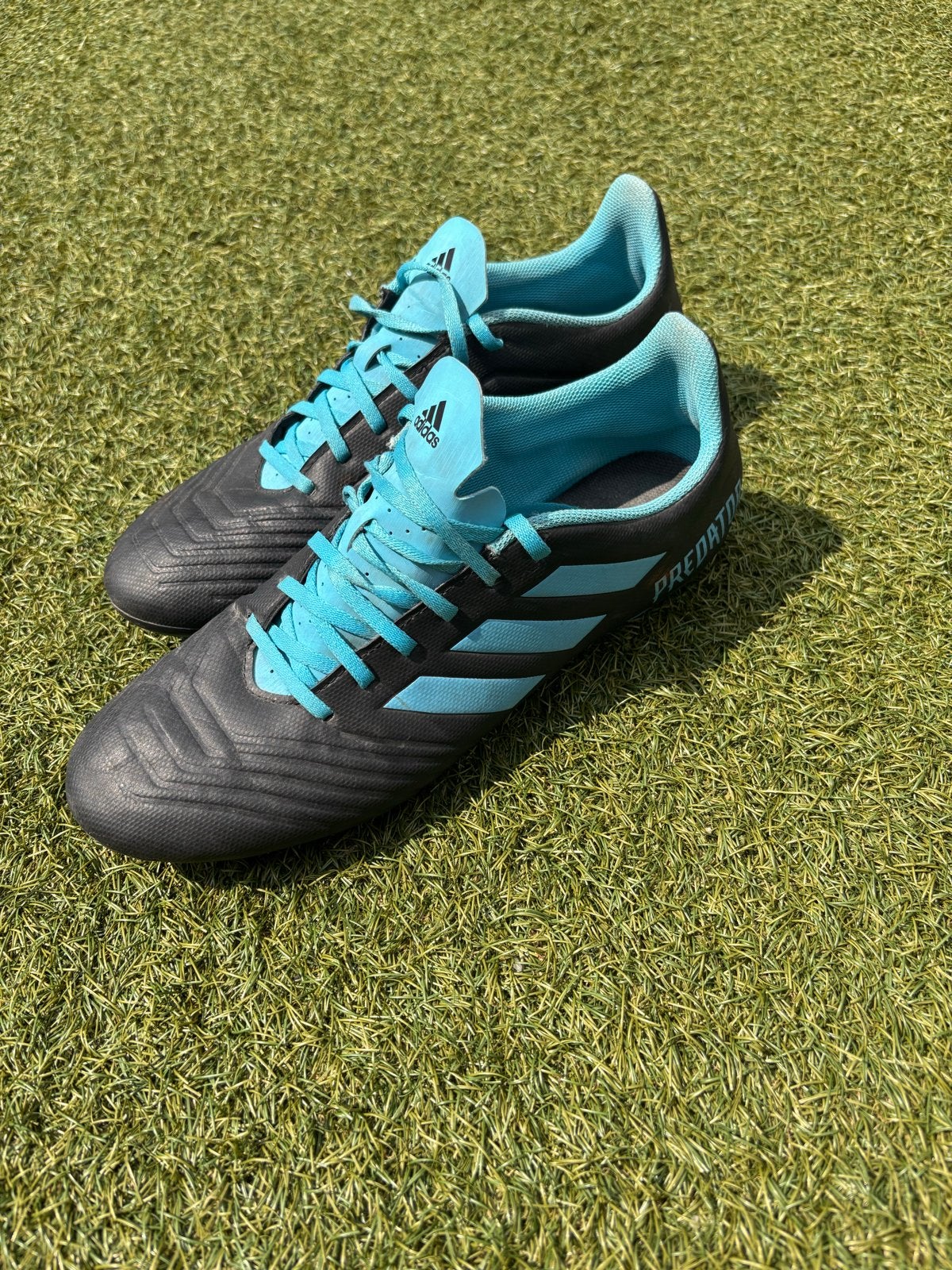 Adidas Predator voetbalschoenen - Maat 45 1/3, Ophalen of Verzenden, Gebruikt, Schoenen