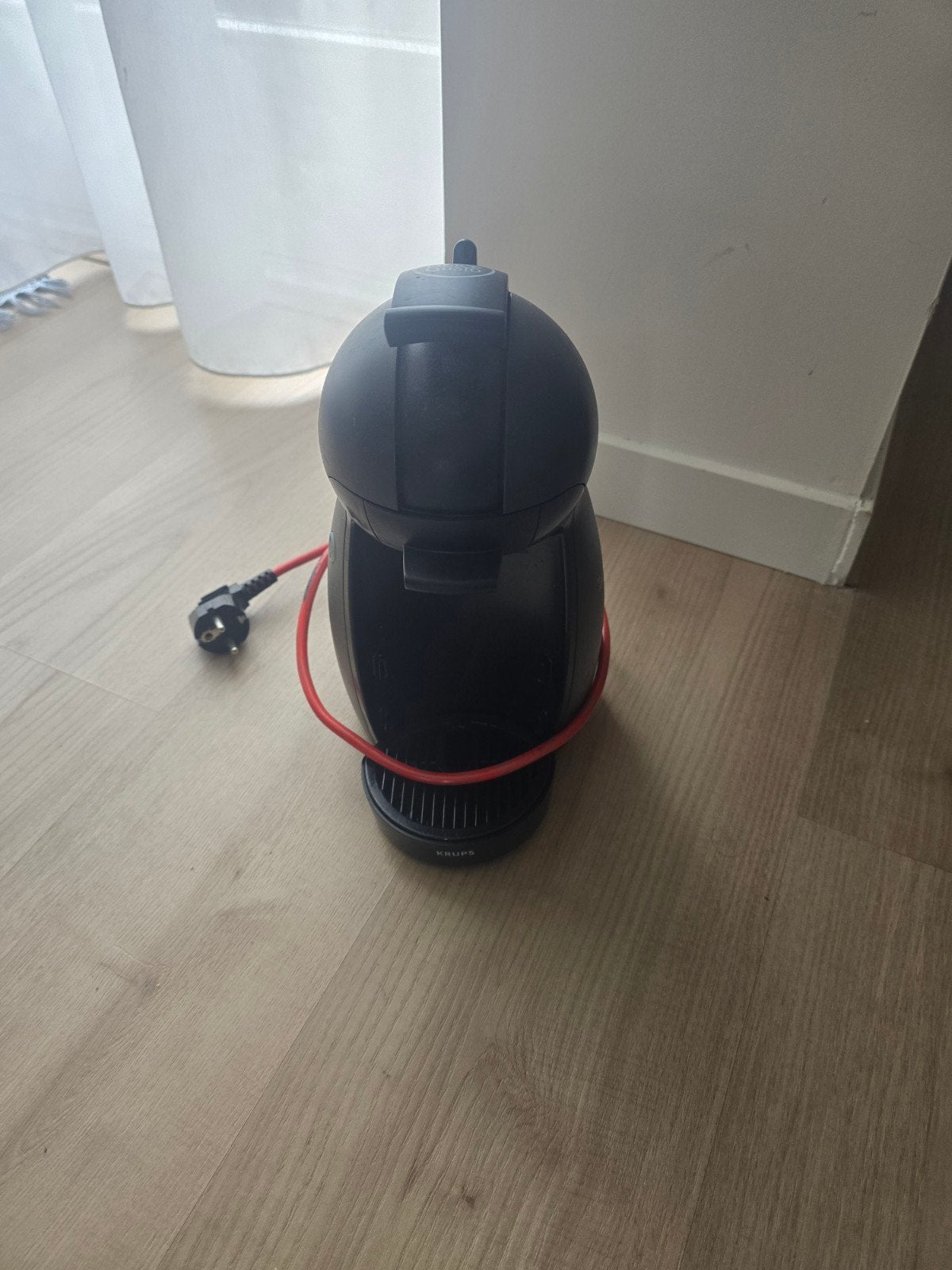 Nescafé Dolce Gusto Krups koffiezetapparaat, Witgoed en Apparatuur, Koffiezetapparaten, Ophalen, Gebruikt, Koffiemachine, 1 kopje