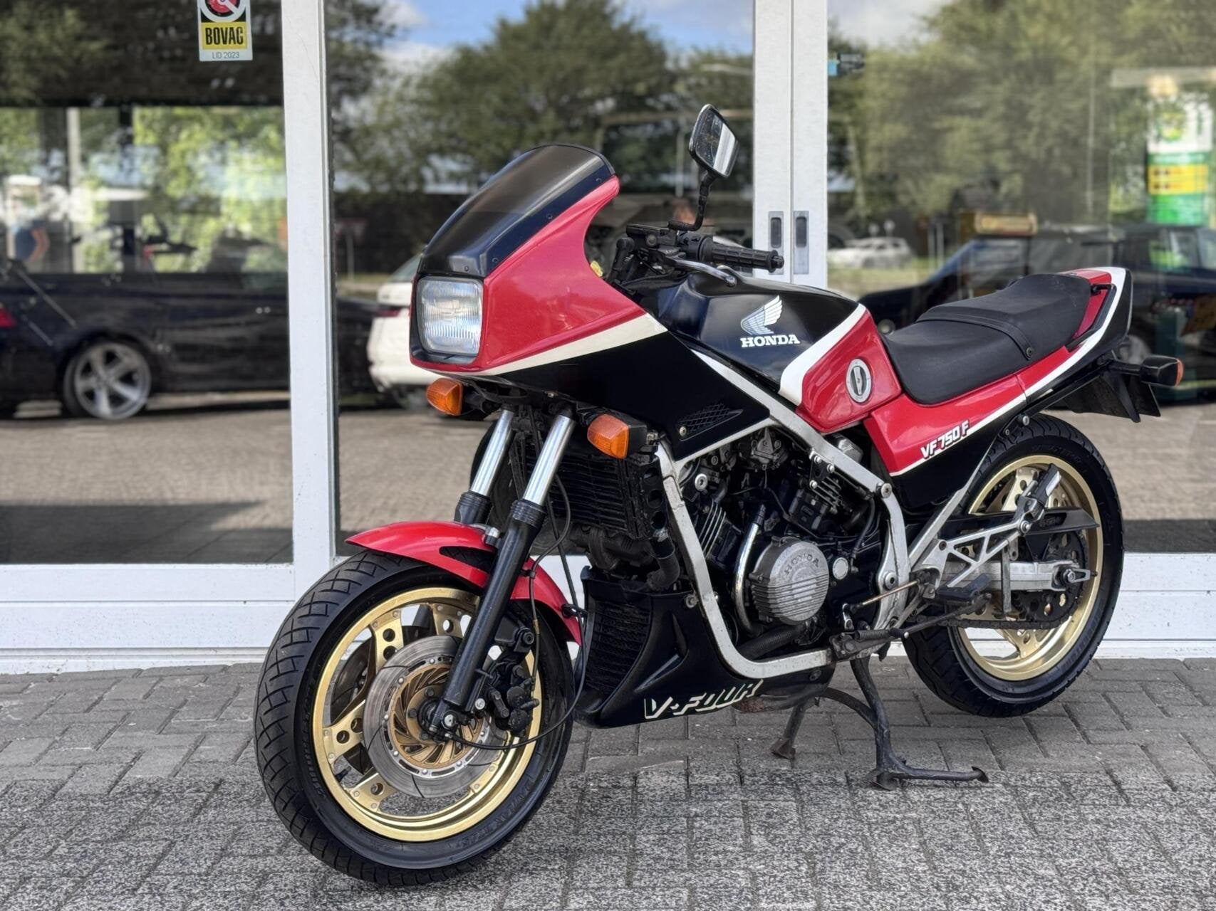 Honda VF 750 F, Cco@honda-eu.com, Honda, 2909 IK Capelle aan den ijssel, Bedrijf