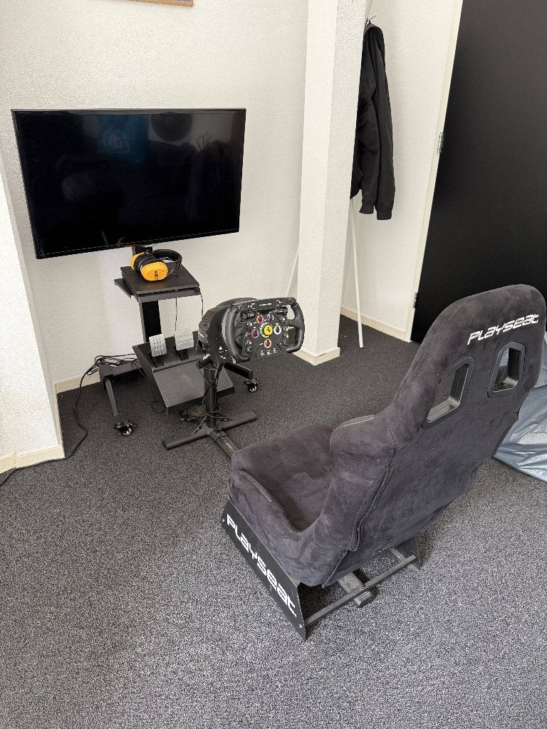 Playseat + F1 Thrusmaster stuur, Spelcomputers en Games, Ophalen, Zo goed als nieuw, Playseat of Racestoel, PlayStation 4