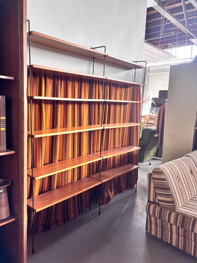 Vintage boekenkast wandrek, Ophalen, F, Gebruikt, 50 tot 100 cm