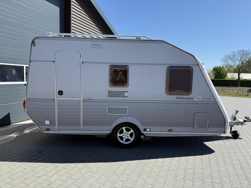 Kip Celebration 41 TDB 2005 | mover + Isabella voortent, Caravans en Kamperen, Caravans, Kip, Bedrijf, Treinzit, 750 - 1000 kg