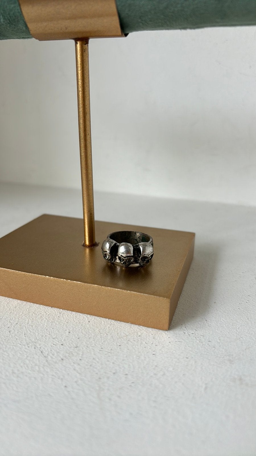 3 schedels ring, Ophalen of Verzenden, Zo goed als nieuw, Zilver, Dame