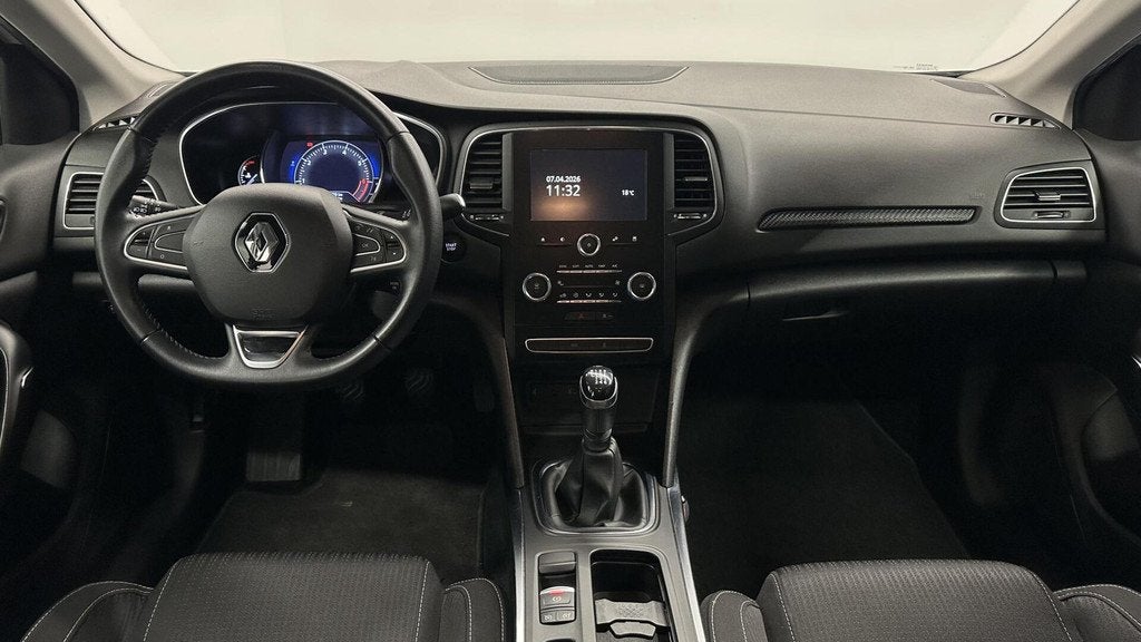 Renault Megane Estate 1.3 TCe Zen TREKHAAK CARPLAY NAVI CRUI, Auto's, Voorwielaandrijving, Stof, Gebruikt, 4 cilinders