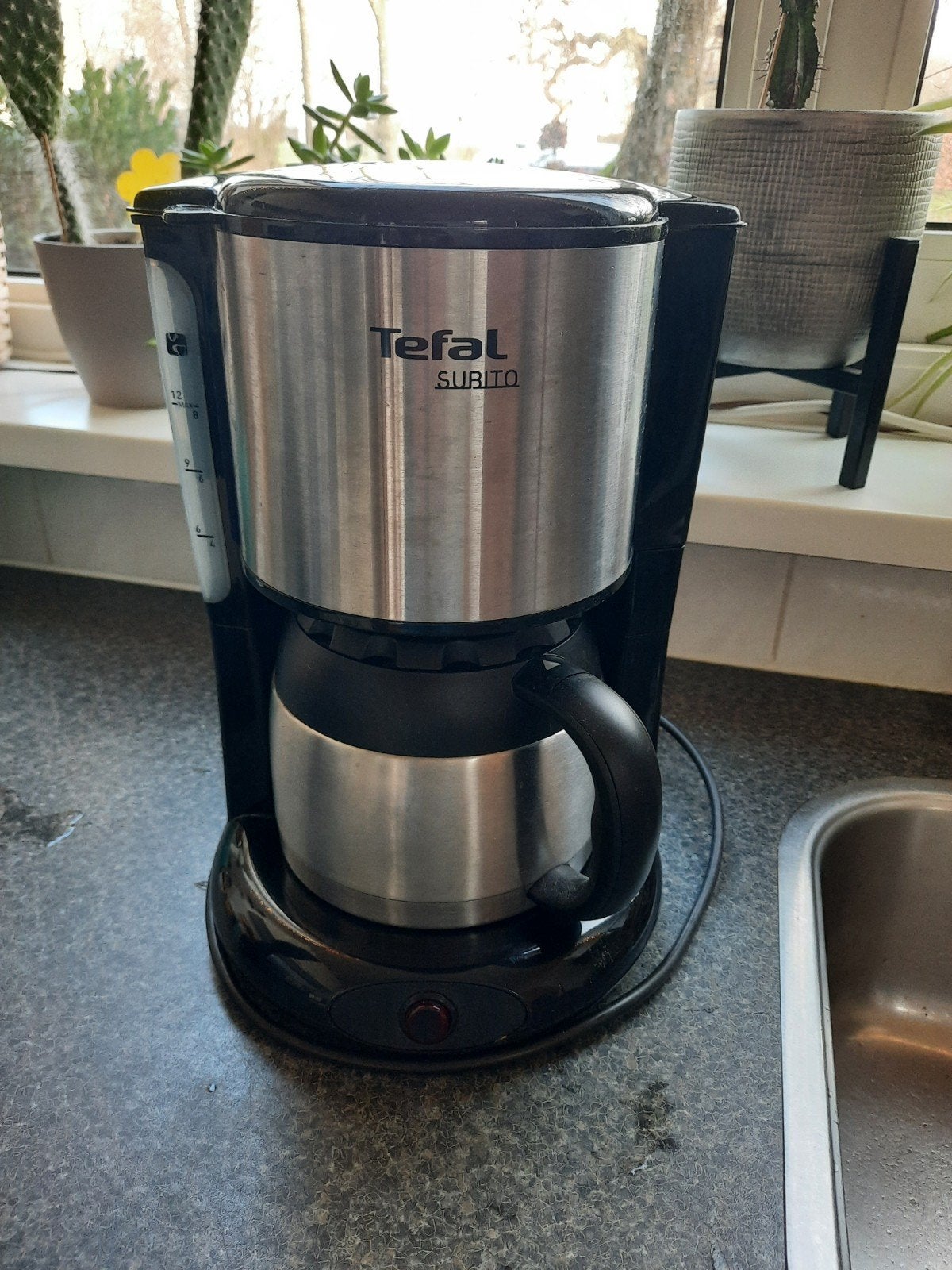 Tefal Subito Koffiezetapparaat met Thermoskan, Gebruikt, 10 kopjes of meer, Koffiemachine, Gemalen koffie