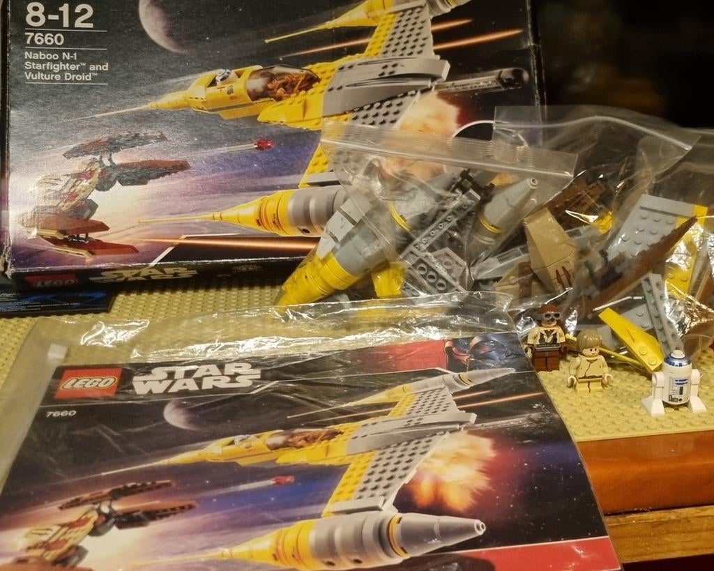 LEGO Star Wars 7660 Naboo N-1 Starfighter & Vulture Droid, Kinderen en Baby's, Speelgoed | Duplo en Lego, Gebruikt, Star Wars