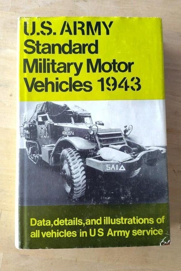 US Army standard military motor vehicles 1943, Verzamelen, Militaria | Tweede Wereldoorlog, Ophalen of Verzenden, Amerika, Boek of Tijdschrift