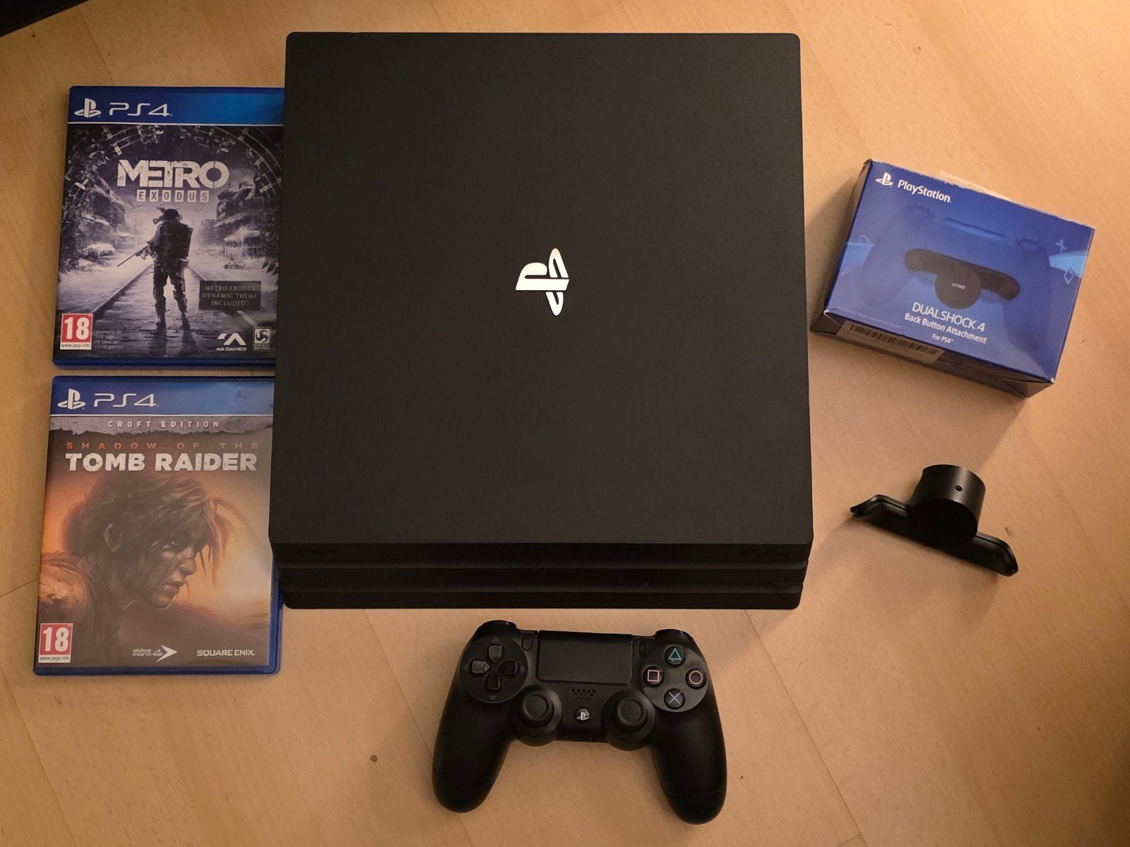 PS4 Pro met controller (2000mAh) en back button attachment, Ophalen, 1 TB, Met 1 controller, Pro