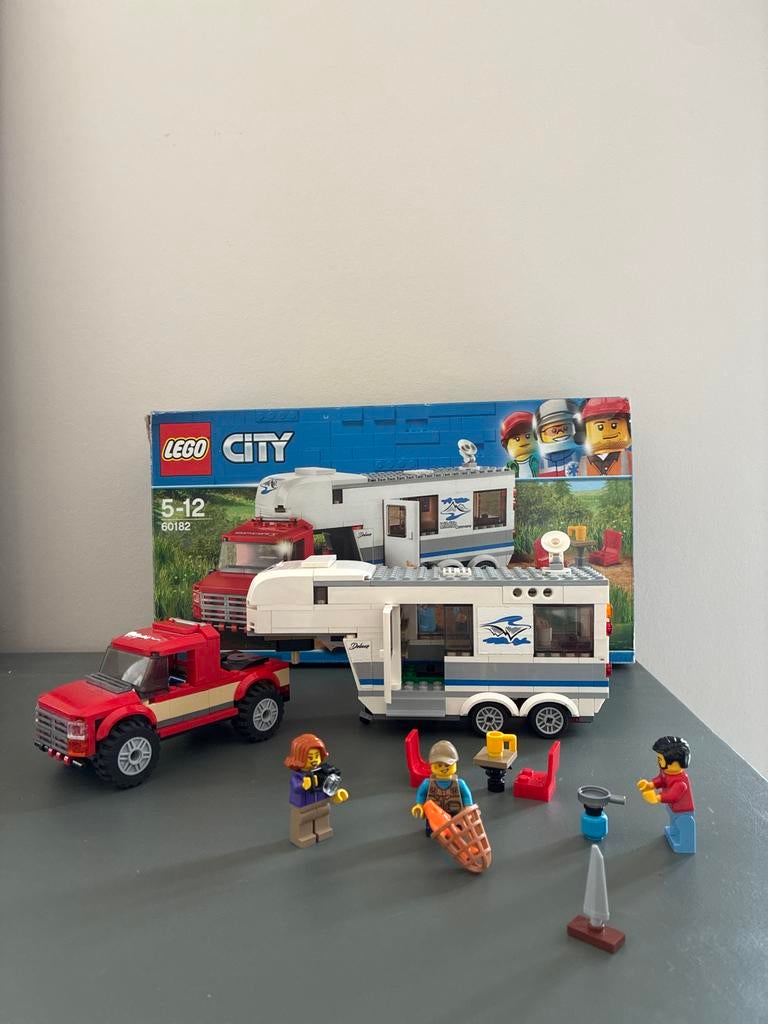 LEGO City 60182 Pickup & Caravan - Mist 1 krabbetje, Ophalen of Verzenden, Gebruikt, Overige merken